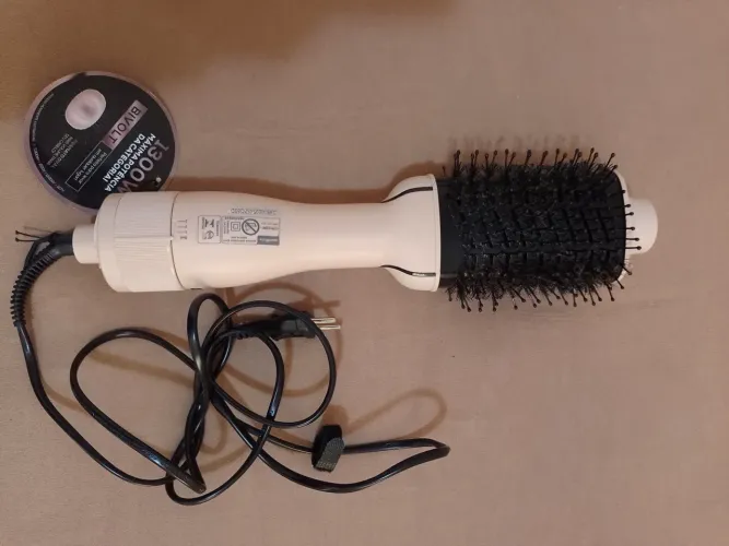 Escova Secadora 1300W Bivolt