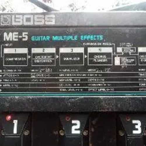 Pedaleira Boss ME-5 única à venda no Brasil