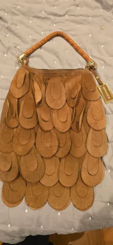 Vendo linda bolsa caramelo da Carmim! 