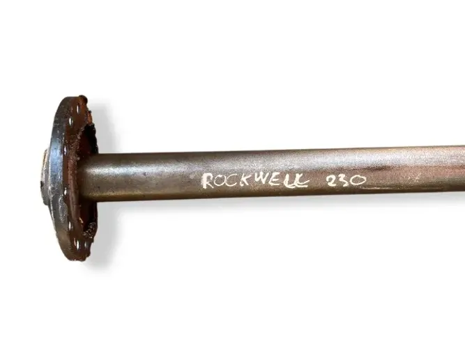 Semi Eixo Traseiro Rockwell 230 8 Furos Vw 13180 Ford 1317