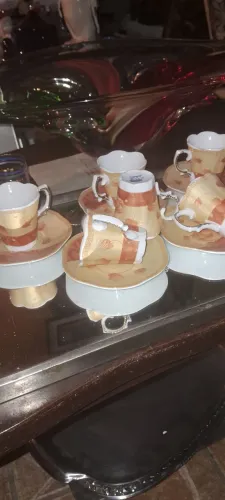 Antigo Conjunto de xícaras de chá com pires