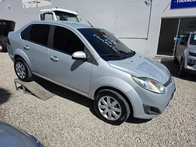 Ford Fiesta Sed. 1.6 8V Flex 4P 2013