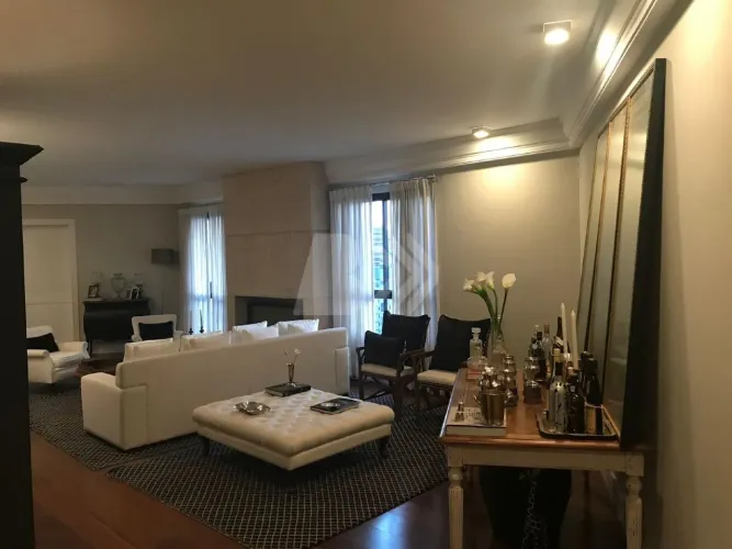 Apartamento residencial à venda no Condomínio Bellatrix no bairro Real Parque em São Paulo