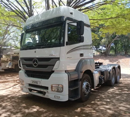 MB Axor 2644 ano 2022, 6x4, Bug leve e teto alto