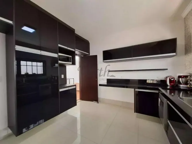 Casa à Venda no Condomínio San Conrado, Sousas - Campinas/SP