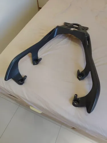 Suporte baú xmax 250 e 300 