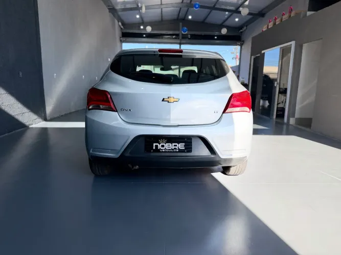 Chevrolet Onix Hatch LT 1.0 8V Flex Mec. 4P 2019