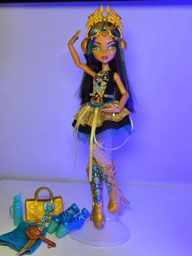 Cleo de Nile Skulltimate Secrets 4