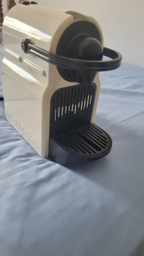 Cafeteira nespresso inissia