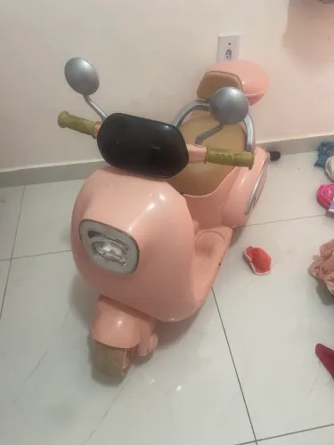Moto elétrica infantil