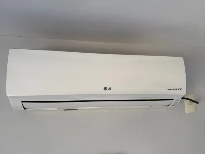 Ar condicionado LG inverter V 9000BTUS