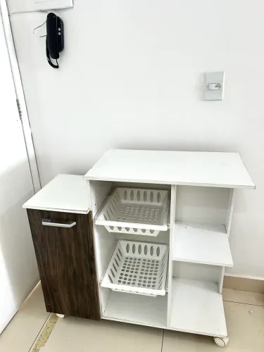 Armario Balcao para Cozinha Clara em Madeira com Fruteira Branco