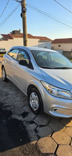 Chevrolet Onix Hatch LT 1.0 8V Flex Power Mec. 4P 2016