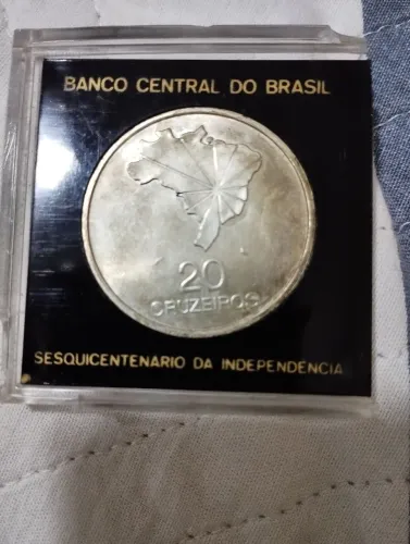 Moeda de 20 cruzeiros comemorativa do sesquicentenário da independência de 1972.