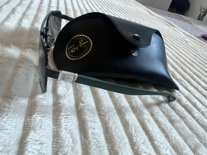 Vendo esse óculos da Ray.bam original