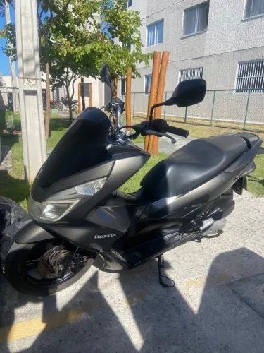 VENDO HONDA PCX VALOR R$ 18.500