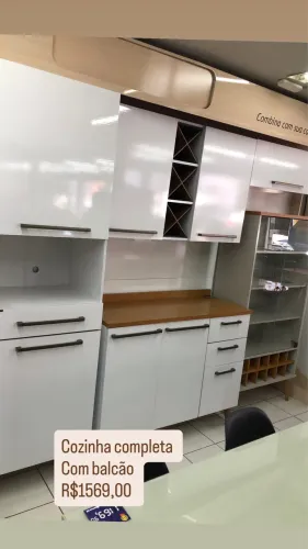 Armário de parede com balcão novo