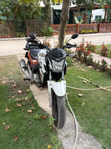 CB Twister 2017 branca