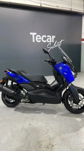 XMAX 300 CONNECTED MODELO 2027 - ENTRADA FACILITADA!
