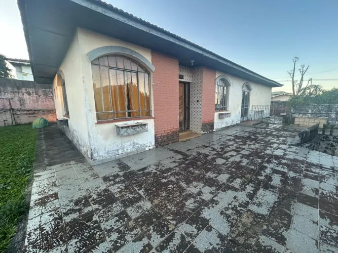 Casa/terreno no Orfãs-Ponta Grossa