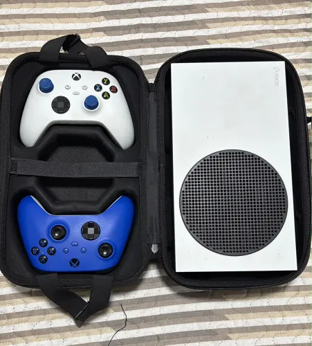XBOX SÉRIES S NA CONDIÇÃO
