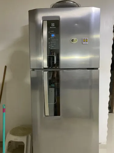 Geladeira frost free Electrolux 459L.