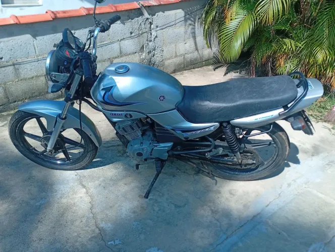YBR 125 vistoriada 25 