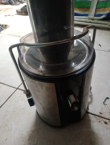 EXTRATOR DE SUCOS (SOMENTE HOJE)