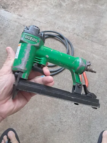 Grampeador pneumático ultra