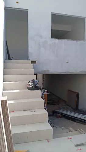 Casa 3,guartos, escritório, garagem 4 vagas,bairro castanheiras gv
