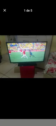 TV 32 POLEGADAS ( NAO TEM SMART )