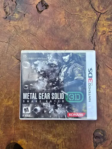 Metal Gear Solid 3 Snake Eater Nintendo 3ds Usado em bom estado de conservação.