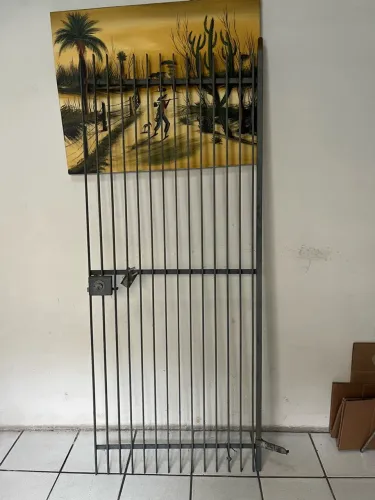 Portão de Ferro 1,80mx80cm
