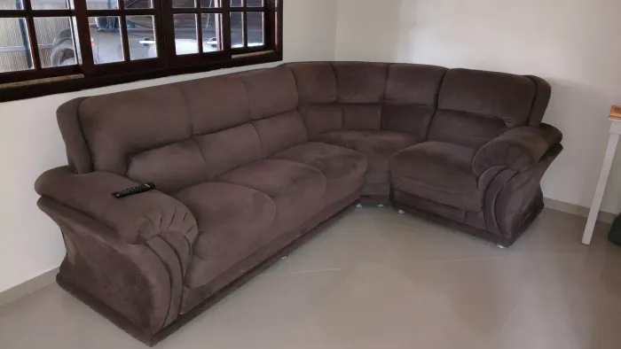 SOFÁ EM L PARA SALA