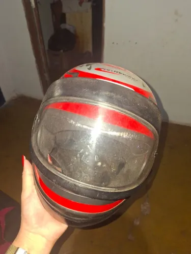 Capacete