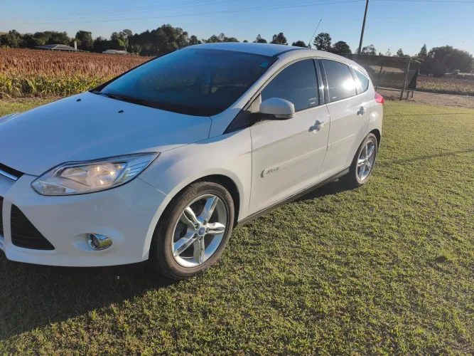 Ford Focus 2.0 16v/se/se Plus Flex 5P Aut. 2015