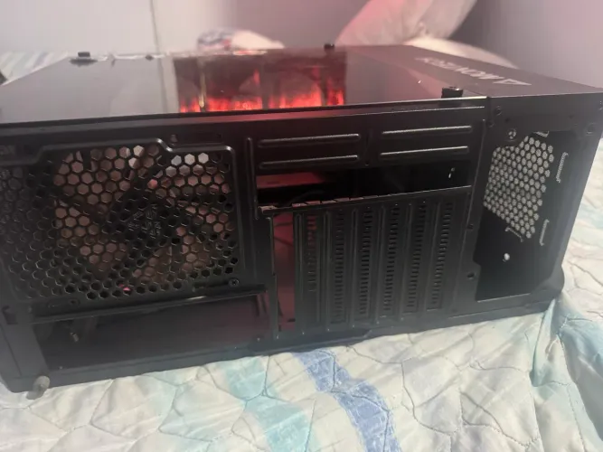 Gabinete gamer montech super novo!