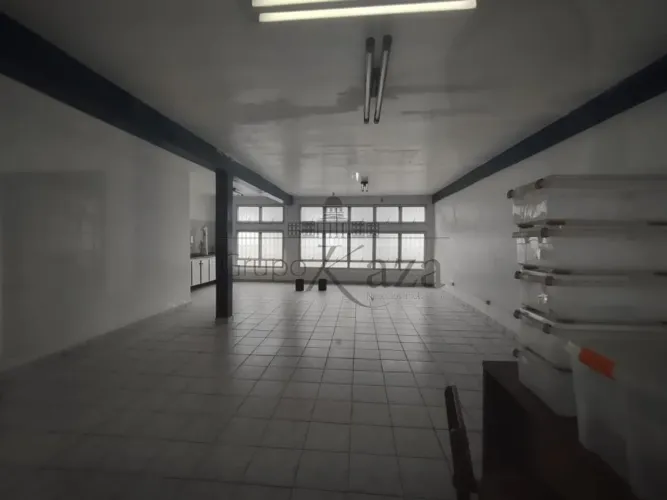 Galpão - Chácaras Reunidas - 750m².