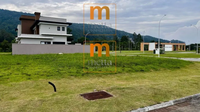 Terreno em condomínio à Venda em Ratones, Florianópolis - SC