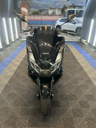 Moto muito nova