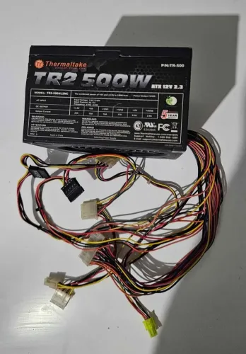 Fonte Thermaltake 500W - Para Reparo / Técnicos