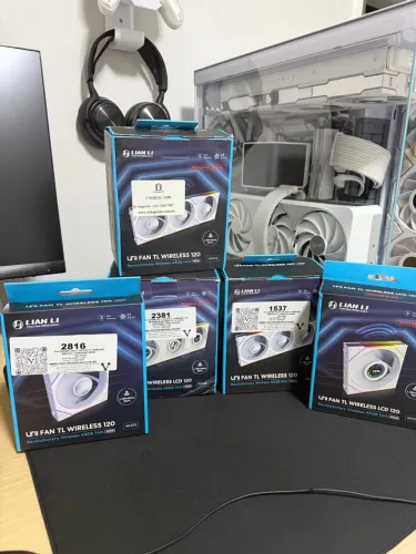 Lian Li Unifan TL Wireless Brancas (12 Unidades) + Controladoras