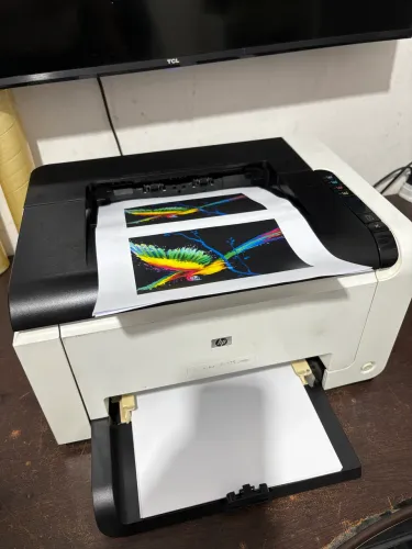 HP colorida a laser cp1025