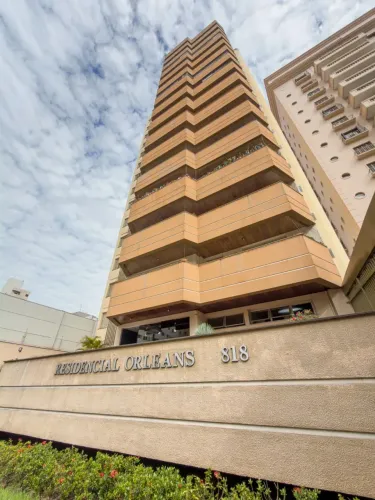 Venda - Apartamento com 4 Quartos (01 suíte) em Localização Privilegiada - Ed. Orleans Lon