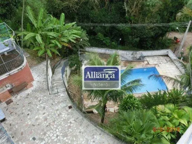 Chácara com 10 dormitórios à venda, 15300 m² por R$ 1.098.000,00 - Muriqui - Niterói/RJ