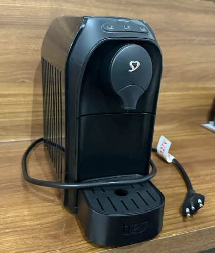 Cafeteira Três Corações Passione - Nova 127v