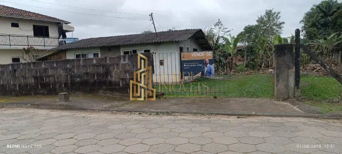 CASA RESIDENCIAL em NAVEGANTES - SC, ESCALVADOS