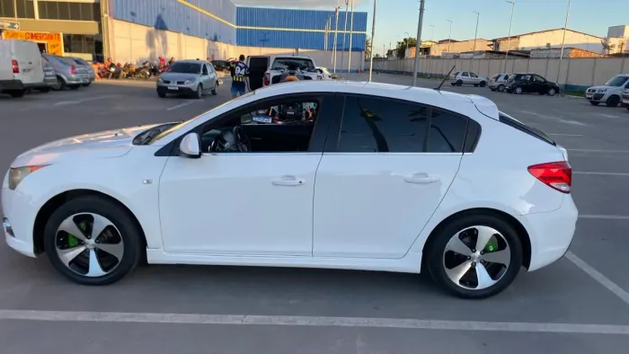 Chevrolet Cruze HB Sport LT 1.8 16V Flexp. 5P AUT 2013