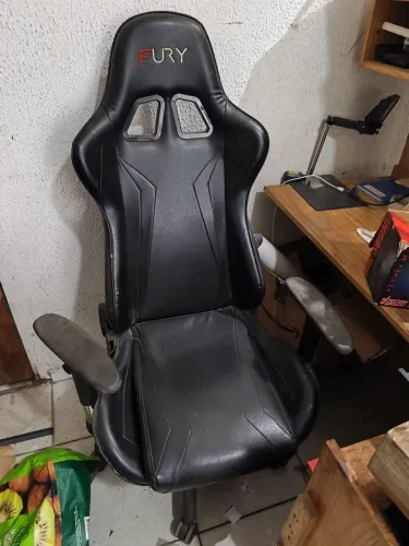 Cadeira Gamer Fury Preta - Reclinável - R$ 450