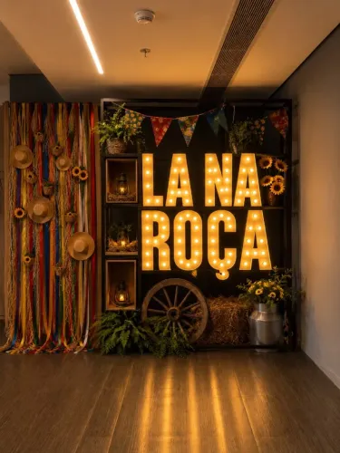 Letras Led decorativas chá revelação casamentos e aniversário buffet